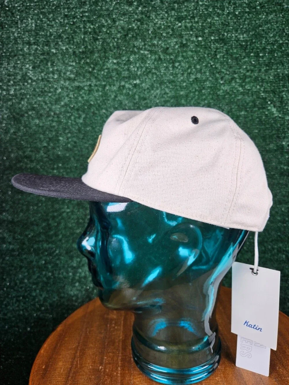 NWT Katin Two-Tone Canvas Snapback Hat / Size - OSFM / Ivory & Black